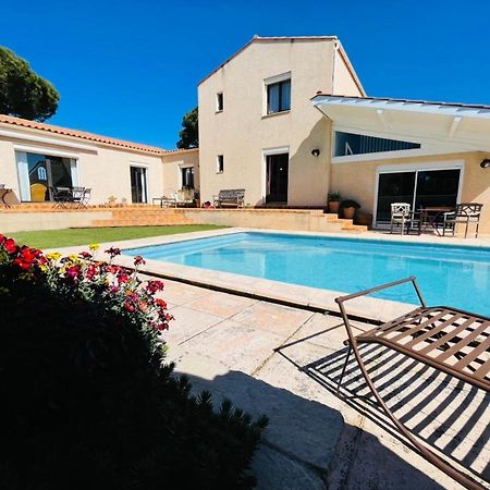 Annexe Des Pins - Studio Gite Avec Piscine & Climatisation Villeneuve-lès-Béziers Buitenkant foto